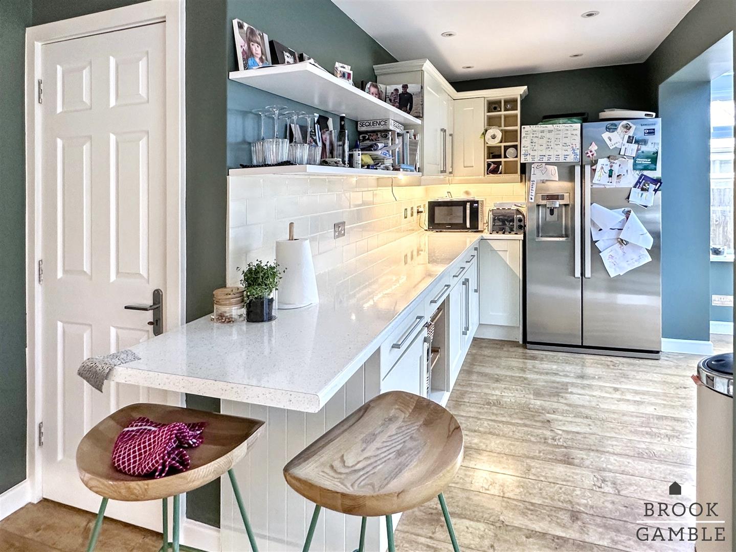 4 Bedroom House. Park Lane in Eastbourne,  10